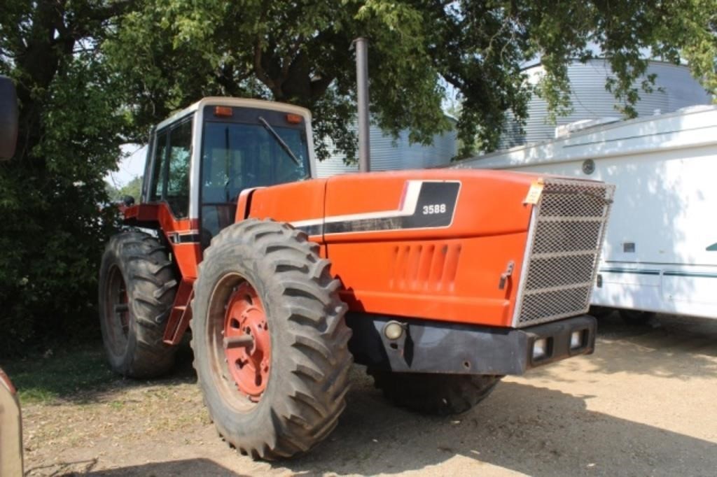 1979 IH 3588 2+2 Tractor #289000-09674