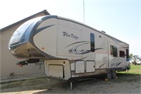 2013 Forest River Blue Ridge 31' Camper