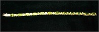 Ladies 18 Yellow Gold Bracelet w/ Green Peridot