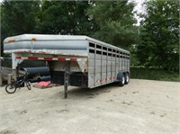 Stallion Inc. livestock trailer - 20' x 6' x 8" c
