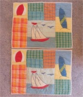 2 quilted pillow shams - 2 vintage table runners