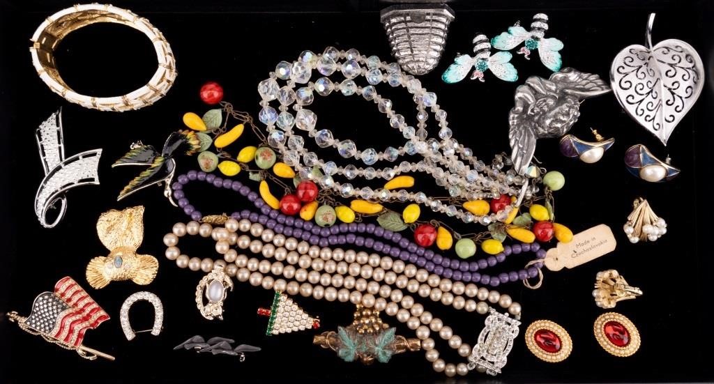 Trifari, Antique & Estate Jewelry