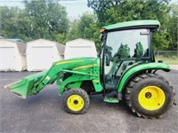 John Deere 3520 4x4 hydro tractor extra low hours.