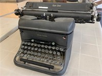 Vintage 1940's Smith Corona Typewriter