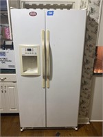 Refrigerator Hotpoint