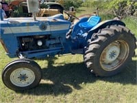 Ford 3000 Gas tractor