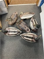 DUCK DECOYS WITH RETRACTABLE WEIGHT VERY NICE