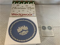 WEDGWOOD CHRISTMAS DISH 1976