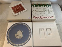 WEDGWOOD CHRISTMAS DISH 1987