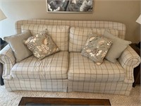 CLEAN! Crafts master Couch