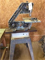 Delta band saw & stand ( runs, but saw blade