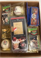 Lot Asst Mint in Pack Baseball Cards & Balls