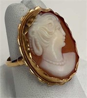 Antique Gold & Shell Cameo Ring