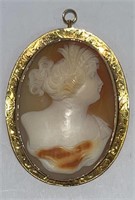 Gold shell carved cameo brooch/pendant