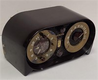 1950 Zenith Model 516G Owl Face Clock Radio