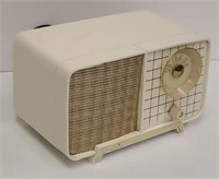 Philco Model E-810-124 Tube Type Radio