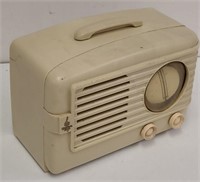 1949 Emerson Model 581 Plaskon Tube Type Radio
