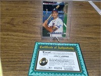 Vintage Javy Lopez Autographed Baseball Card w/COA