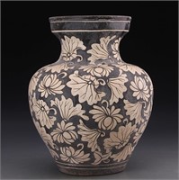 Chinese Jizhou Black Ground Vase