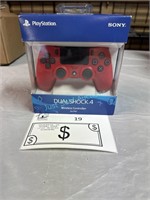 DualShock 4 controller PS4   NIB