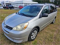 2005 TOYOTA SIENNA / TITLE