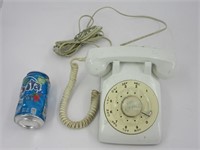 Ancien téléphone à roulette