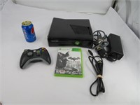 Console Xbox 360 avec accessoires + jeu de Batman