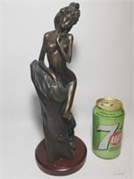 Statue de femme nue en bronze 12 po de haut et