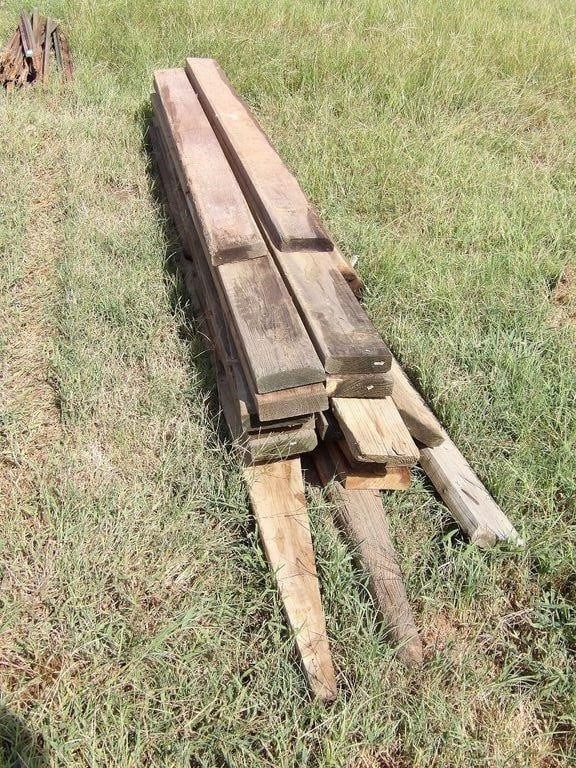 STACK OF 2x6 LUMBER - VARIOUS LENGTS (8' TO 10')
