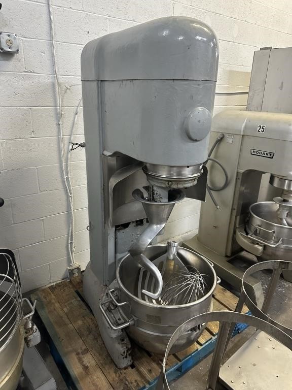 Hobart 80 qt Mixer with Bowl, Dolly, Attachments