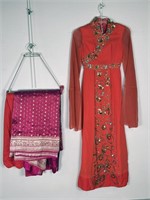 VINTAGE SARI FABRIC CLOTHING & INDIAN DRESS