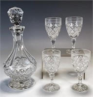 GLASS DECANTER & 4 CORDIALS