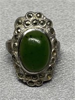 Vintage sterling silver ring set w/ jade &