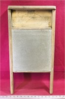 Cambrian Queen Washboard (Antique)
