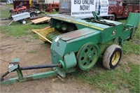 John Deere 337 Square Baler