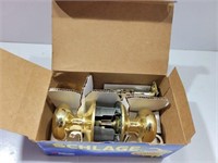 NEW Schlage 100% Brass Hall/Closet Doorknob Set