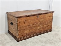 BLANKET BOX WITH INTERIOR CANDLE BOX & DRAWERS