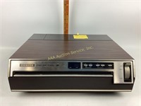Zenith VP2000 video disc player powers up