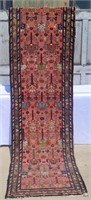 ANTIQUE HAND KNOTTED WOOL RUNNER