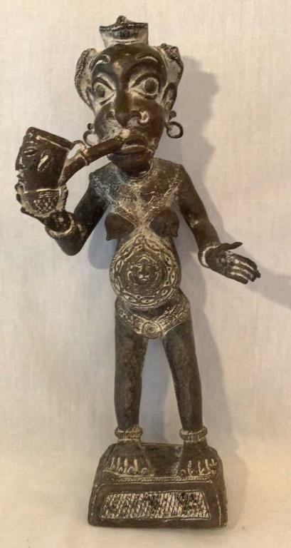 Heavy African Smoking Man Bronze Statue