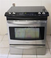 Kenmore 30" Electric Slide in Stove, Self Cleaning