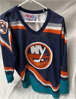 Size M New York Islanders hockey jersey