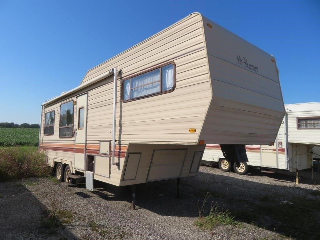 Terry Taurus camping trailer, fifth wheel, as is,