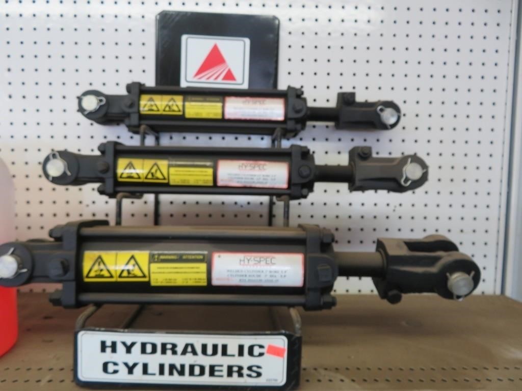 3 hyd cylinders, new