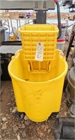 Mop Bucket With Ringer