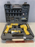 NICE AIR TOOL SET - LOOK