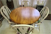 Round Drop Leaf Dining Table w/ 4 Chairs