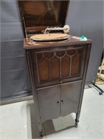 Cheney Victrola