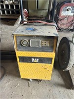Cat Battery Charge CBC40EW