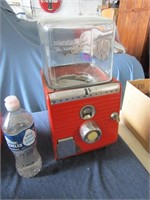 early northwestern bubblegum machine w/key